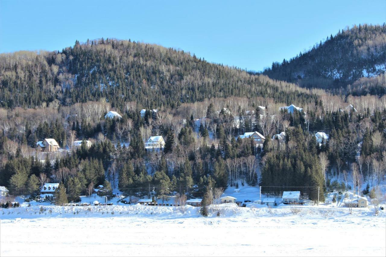 Apartmán Panoramique Du Fjord LʼAnse-Saint-Jean Exteriér fotografie