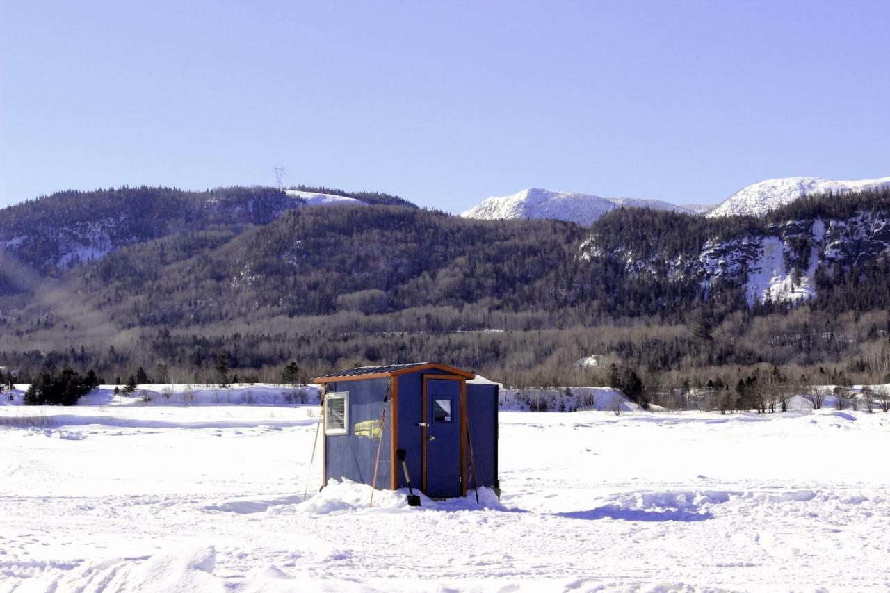 Apartmán Panoramique Du Fjord LʼAnse-Saint-Jean Exteriér fotografie
