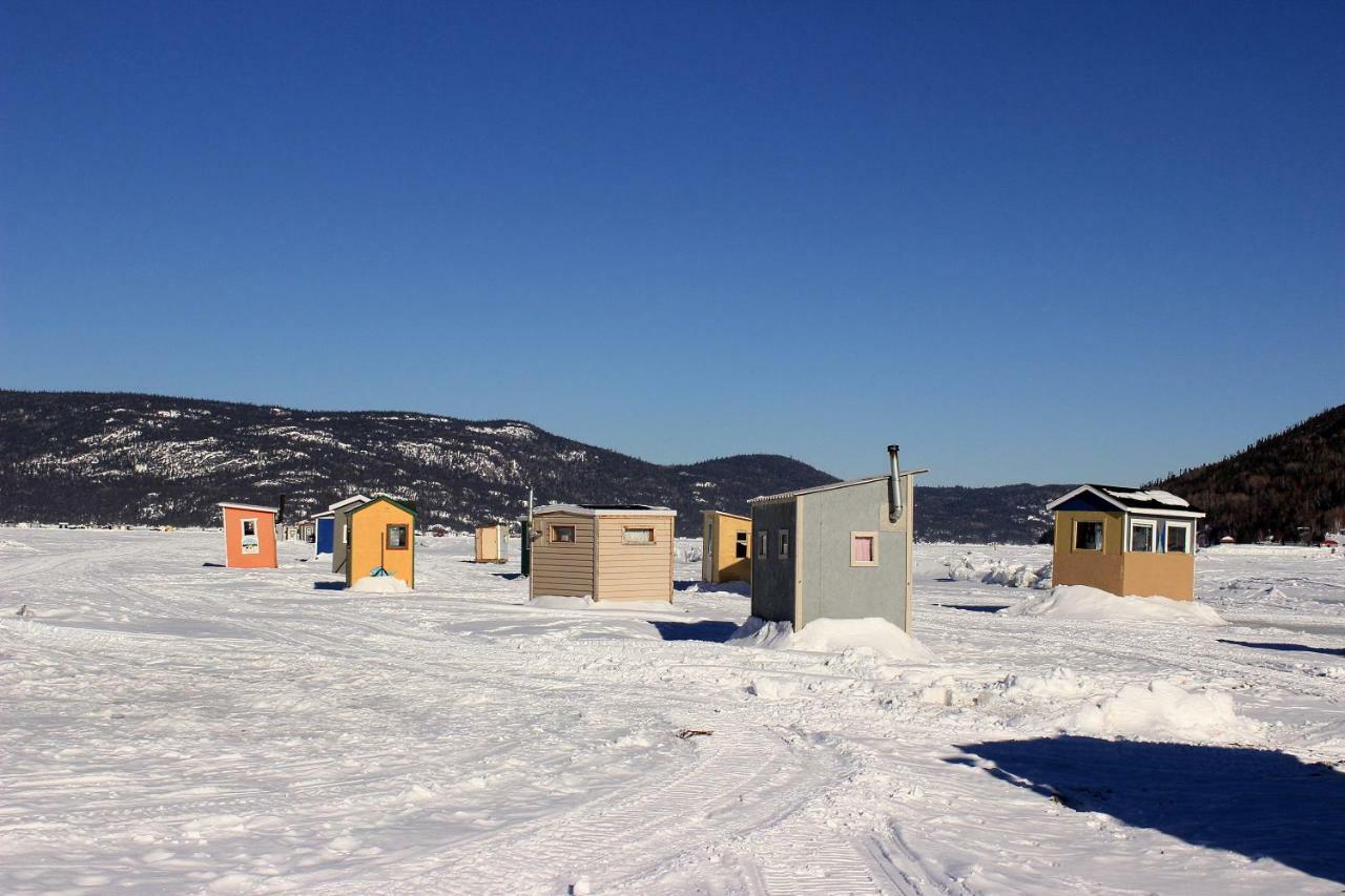Apartmán Panoramique Du Fjord LʼAnse-Saint-Jean Exteriér fotografie